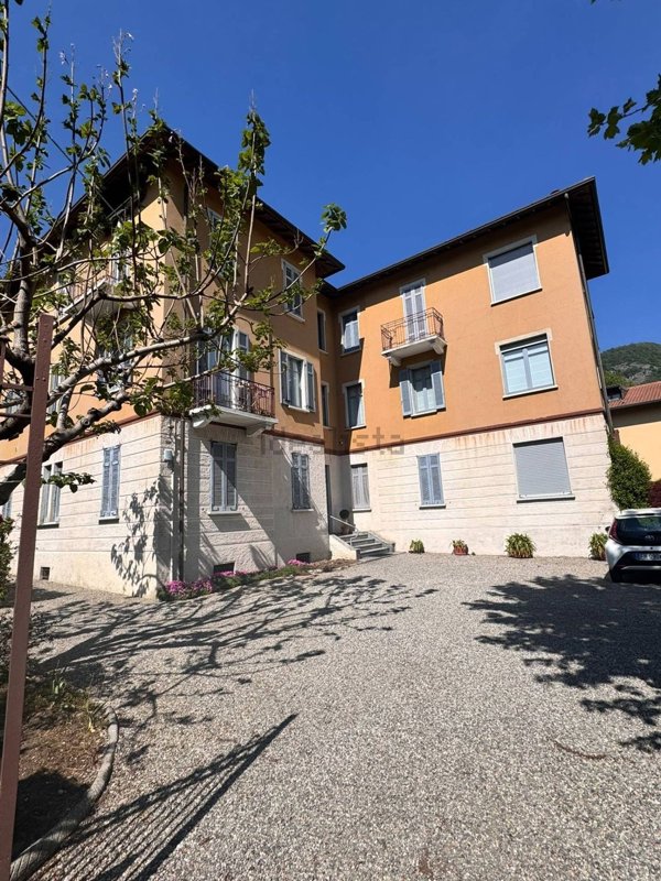 appartamento in vendita a Canzo