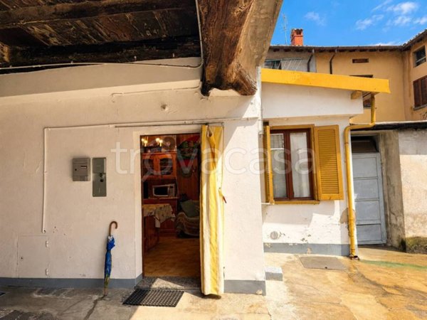 appartamento in vendita a Canzo
