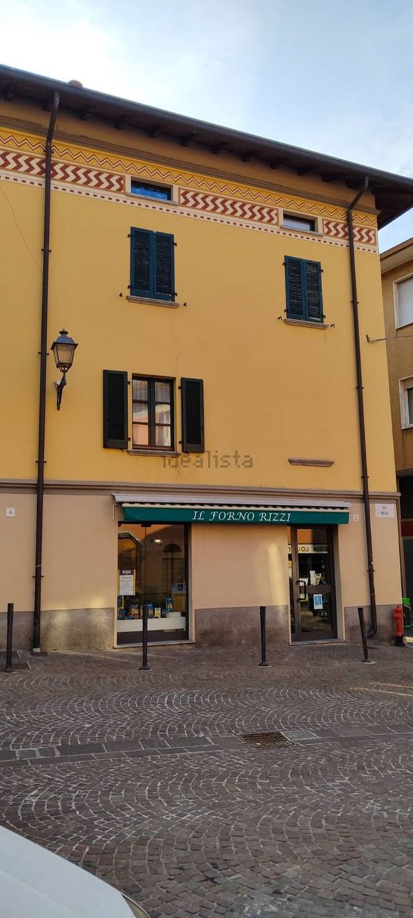 ufficio in vendita a Canzo