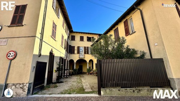 appartamento in vendita a Canzo