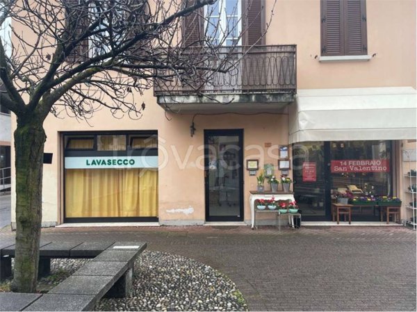 appartamento in vendita a Capiago Intimiano