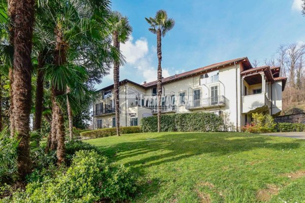 appartamento in vendita a Capiago Intimiano in zona Olmeda