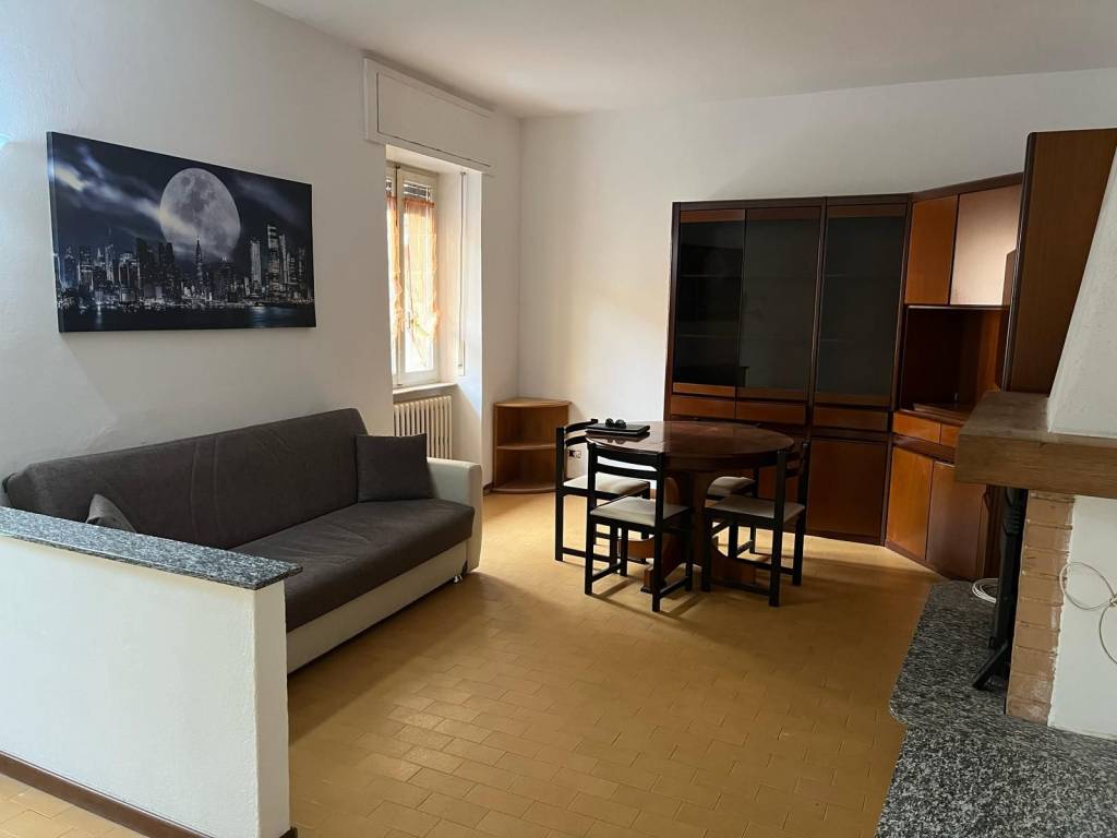 appartamento in vendita a Capiago Intimiano in zona Olmeda