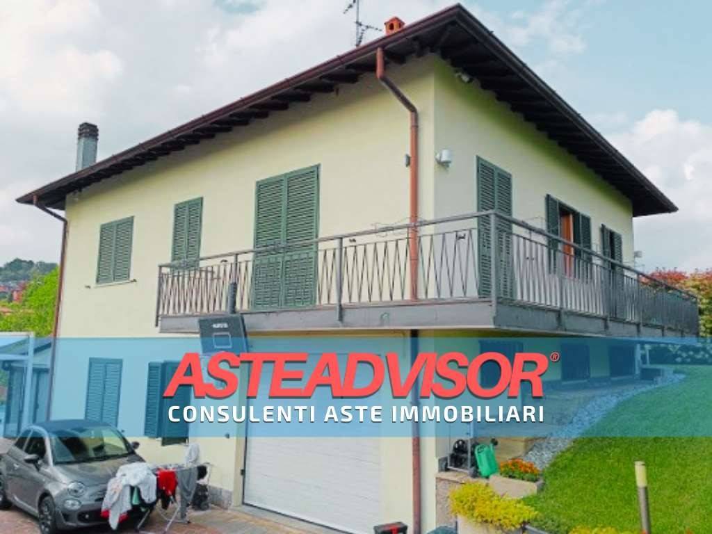 casa indipendente in vendita a Capiago Intimiano