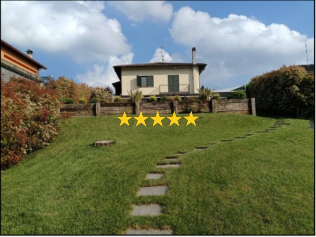 casa indipendente in vendita a Capiago Intimiano