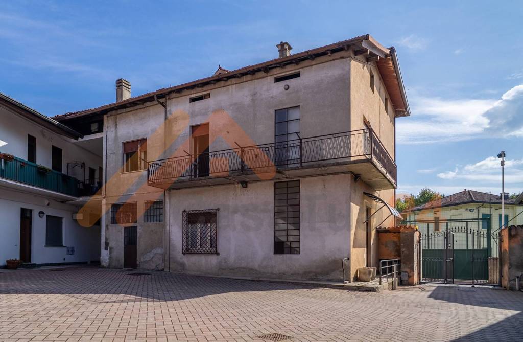 casa indipendente in vendita a Capiago Intimiano in zona Olmeda