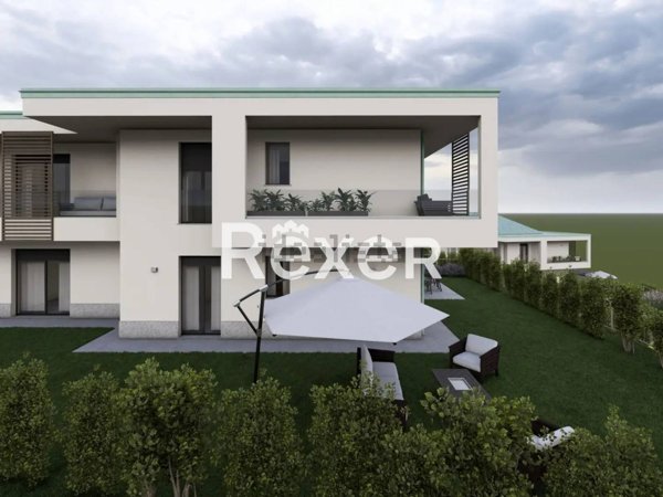 appartamento in vendita a Capiago Intimiano