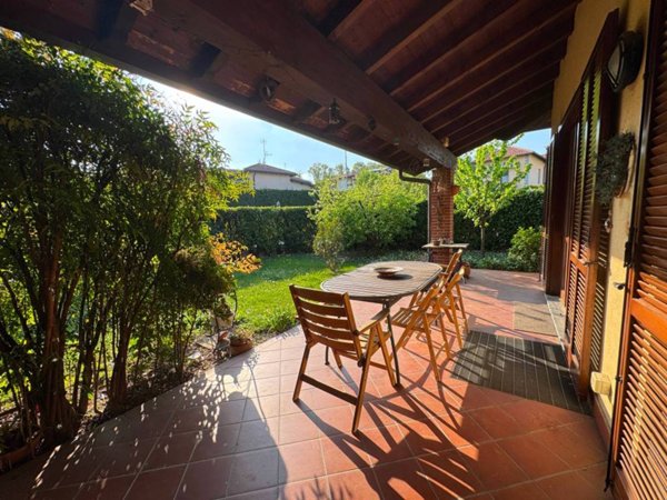 appartamento in vendita a Capiago Intimiano