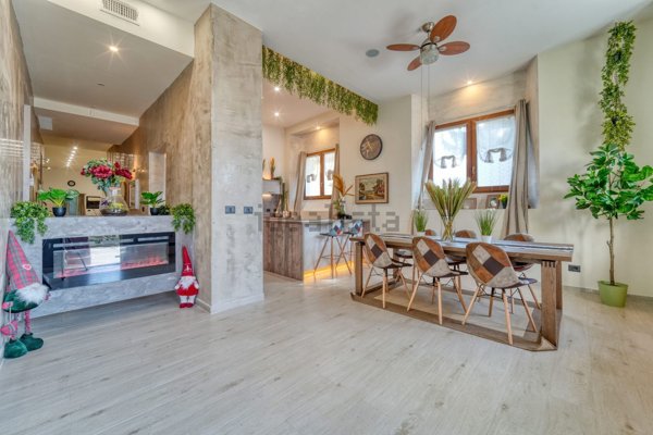 appartamento in vendita a Capiago Intimiano