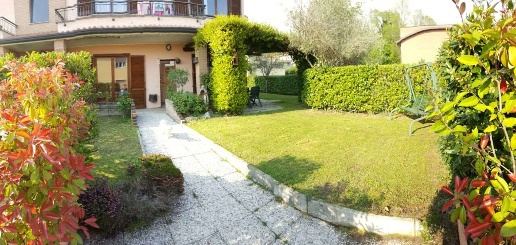 appartamento in vendita a Capiago Intimiano