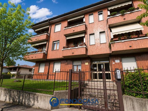 appartamento in vendita a Capiago Intimiano in zona Olmeda
