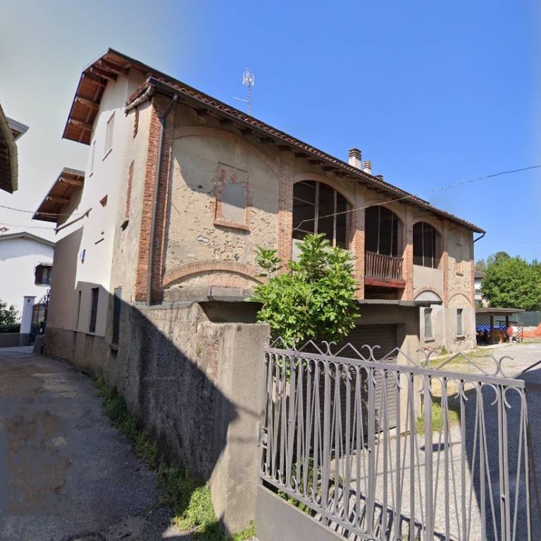 casa indipendente in vendita a Capiago Intimiano in zona Olmeda