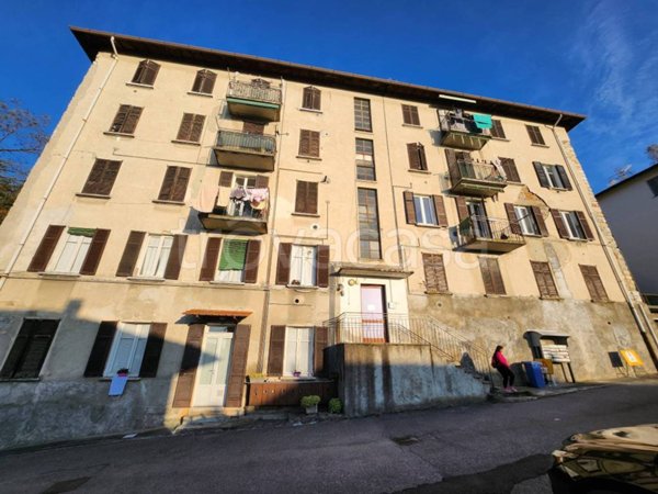 appartamento in vendita a Capiago Intimiano in zona Olmeda