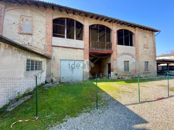 casa semindipendente in vendita a Capiago Intimiano in zona Olmeda
