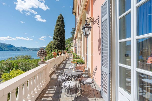 casa indipendente in vendita a Carate Urio