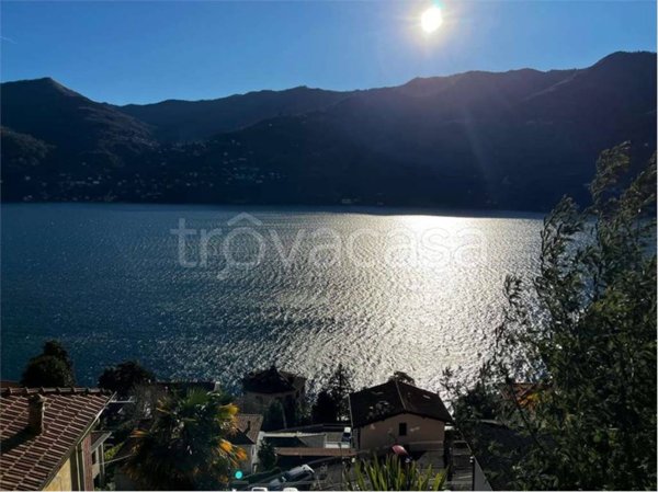 casa indipendente in vendita a Carate Urio
