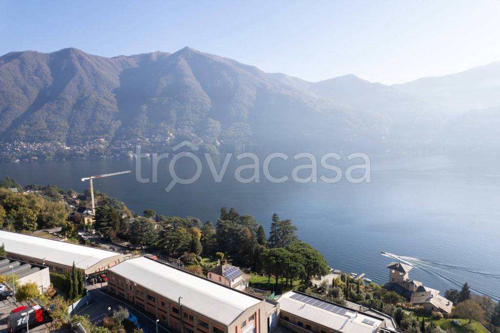 casa indipendente in vendita a Carate Urio
