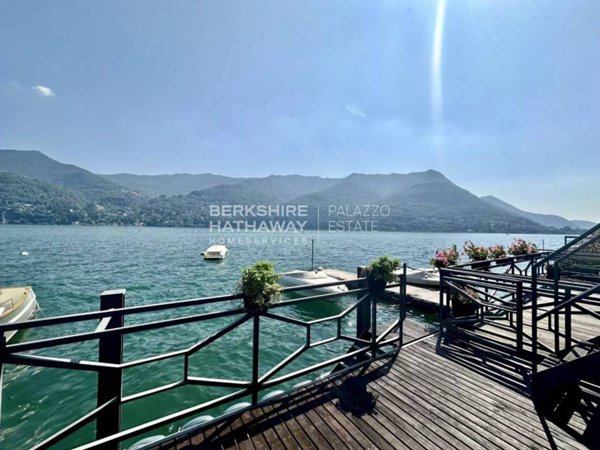 casa indipendente in vendita a Carate Urio