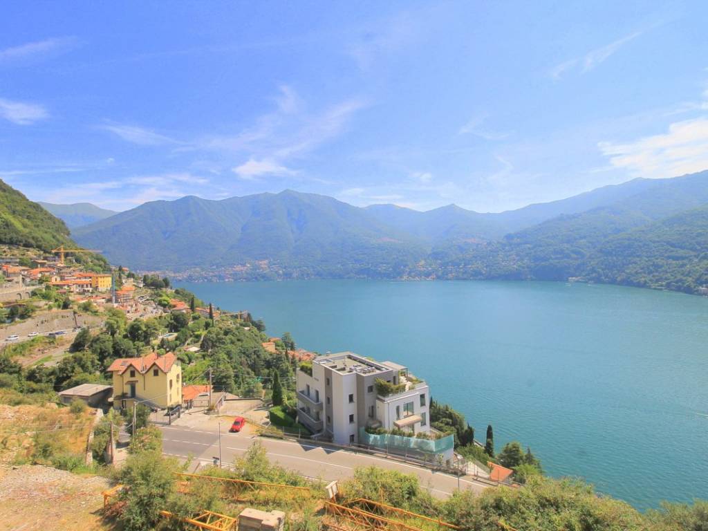 casa indipendente in vendita a Carate Urio