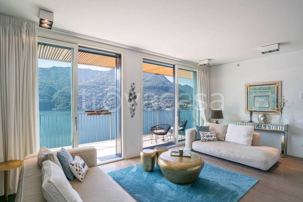 appartamento in vendita a Carate Urio