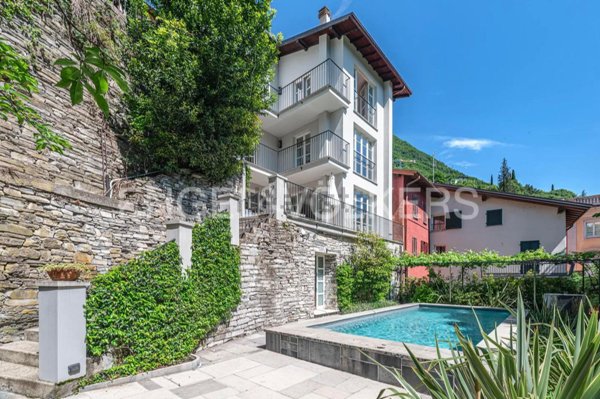 casa indipendente in vendita a Carate Urio