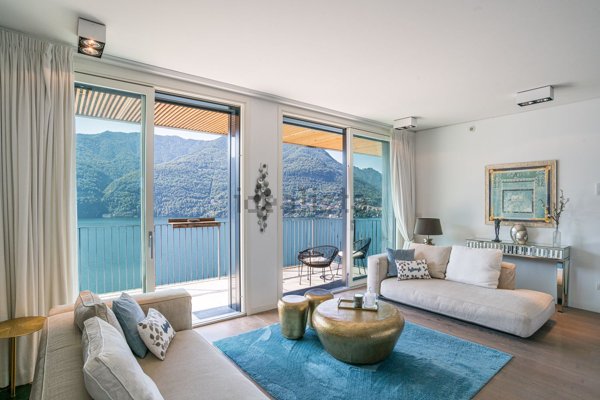 appartamento in vendita a Carate Urio