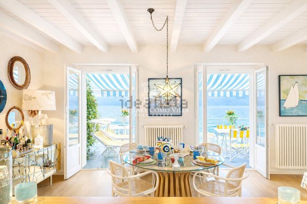 casa indipendente in vendita a Carate Urio