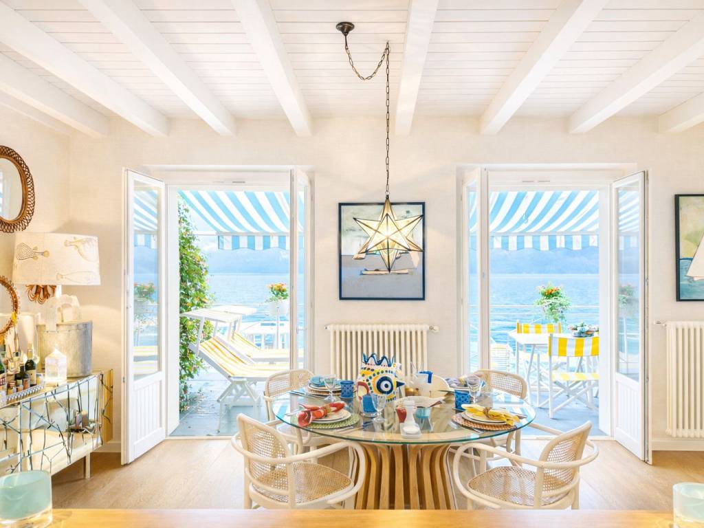 casa indipendente in vendita a Carate Urio