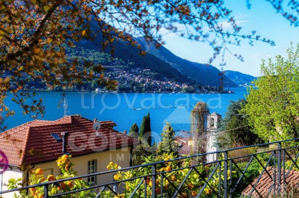 appartamento in vendita a Carate Urio