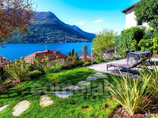 appartamento in vendita a Carate Urio