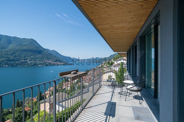 appartamento in vendita a Carate Urio