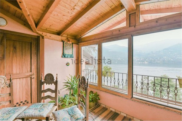 casa indipendente in vendita a Carate Urio