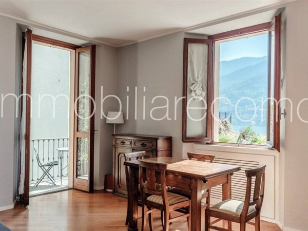 appartamento in vendita a Carate Urio in zona Pangino