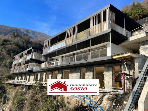 appartamento in vendita a Carate Urio