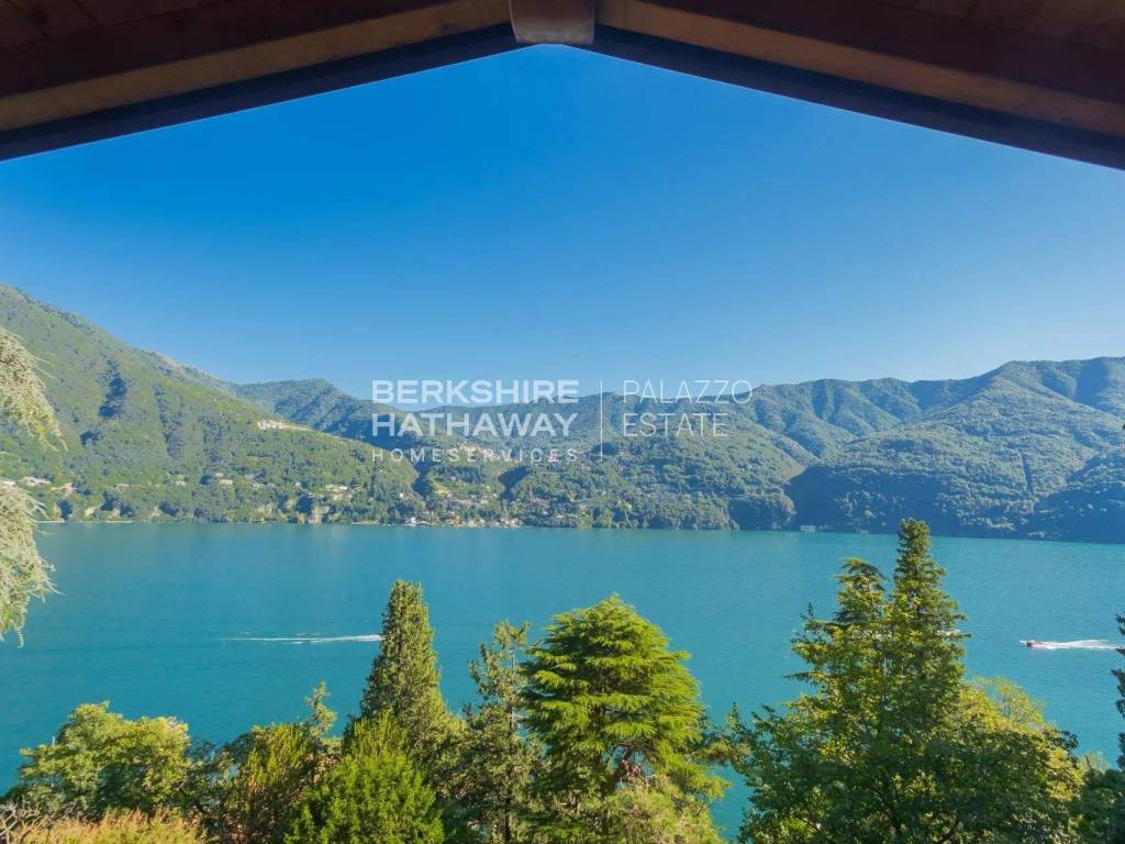 casa indipendente in vendita a Carate Urio