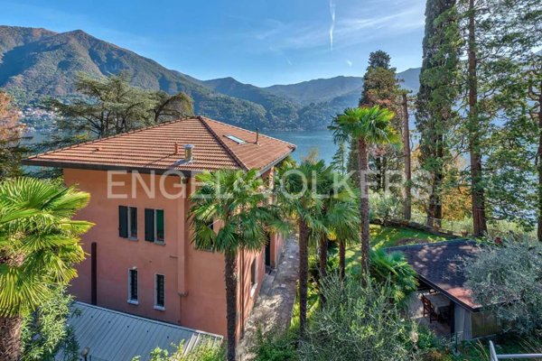 casa indipendente in vendita a Carate Urio in zona Greppone