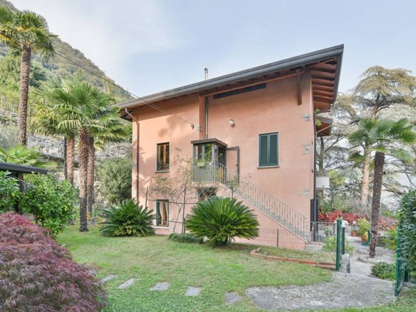 casa indipendente in vendita a Carate Urio