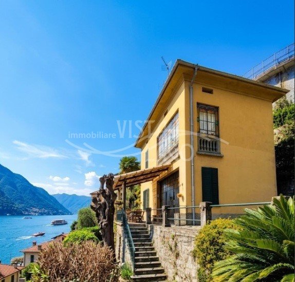 casa indipendente in vendita a Carate Urio in zona Pangino
