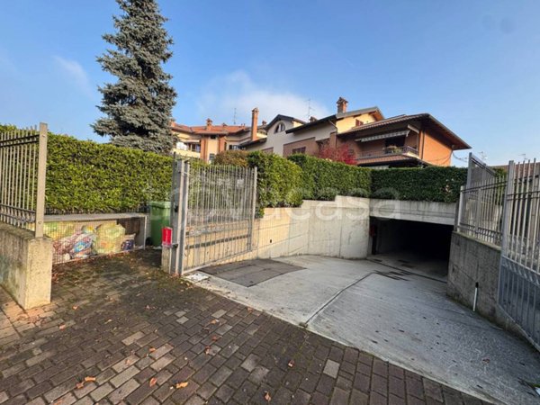 casa indipendente in vendita a Carbonate