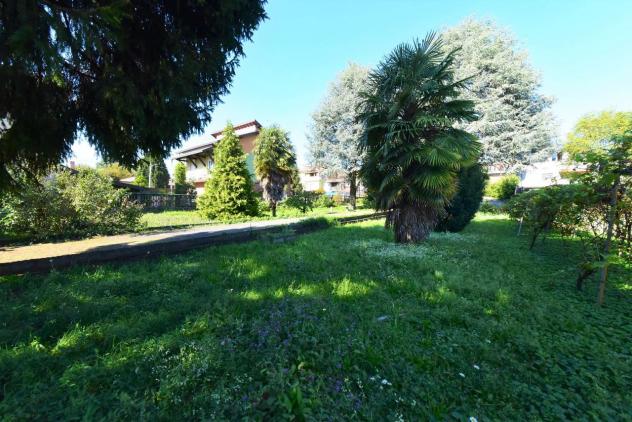 casa indipendente in vendita a Carbonate