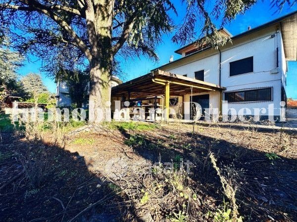 casa indipendente in vendita a Carbonate