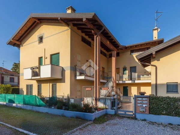 appartamento in vendita a Carbonate