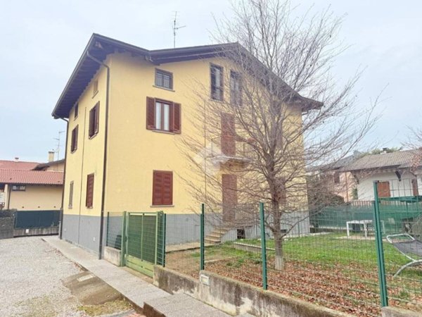 appartamento in vendita a Carbonate