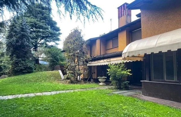 casa indipendente in vendita a Carimate