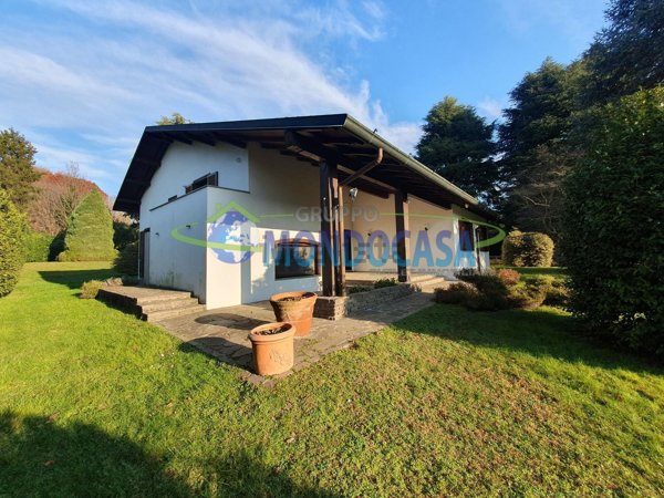 casa indipendente in vendita a Carimate