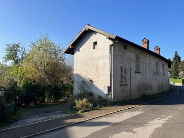 casa indipendente in vendita a Carimate in zona Montesolaro