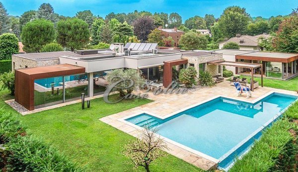 casa indipendente in vendita a Carimate