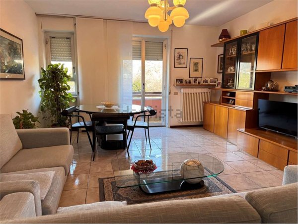 appartamento in vendita a Carimate in zona Montesolaro