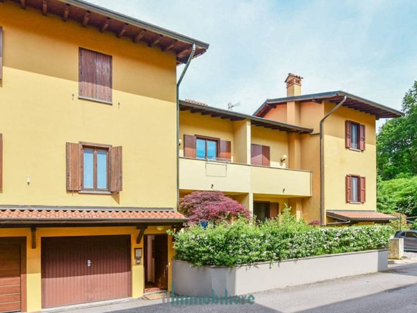 casa indipendente in vendita a Carimate in zona Montesolaro