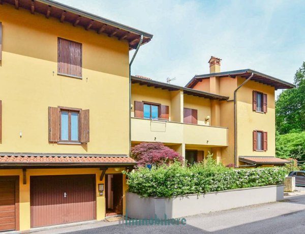 casa indipendente in vendita a Carimate in zona Montesolaro
